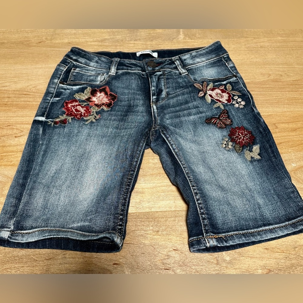 Mudd Embroidered denim shorts